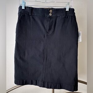 NWT Old Navy Black Denim Skirt Size 12
